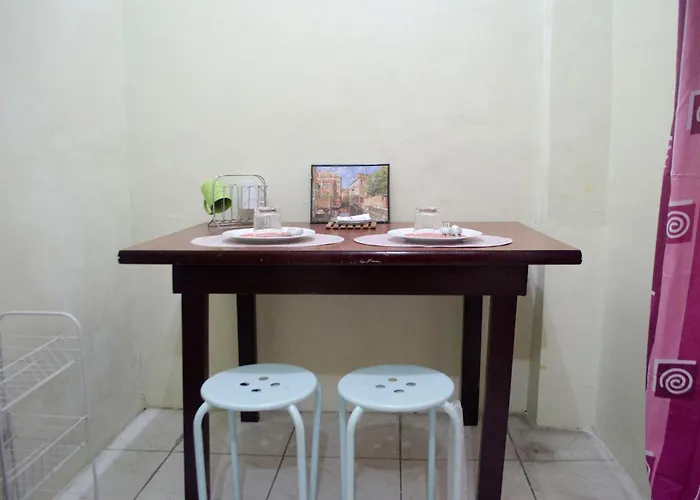Valenzuela Staycation Netflix And Chill Apartment *